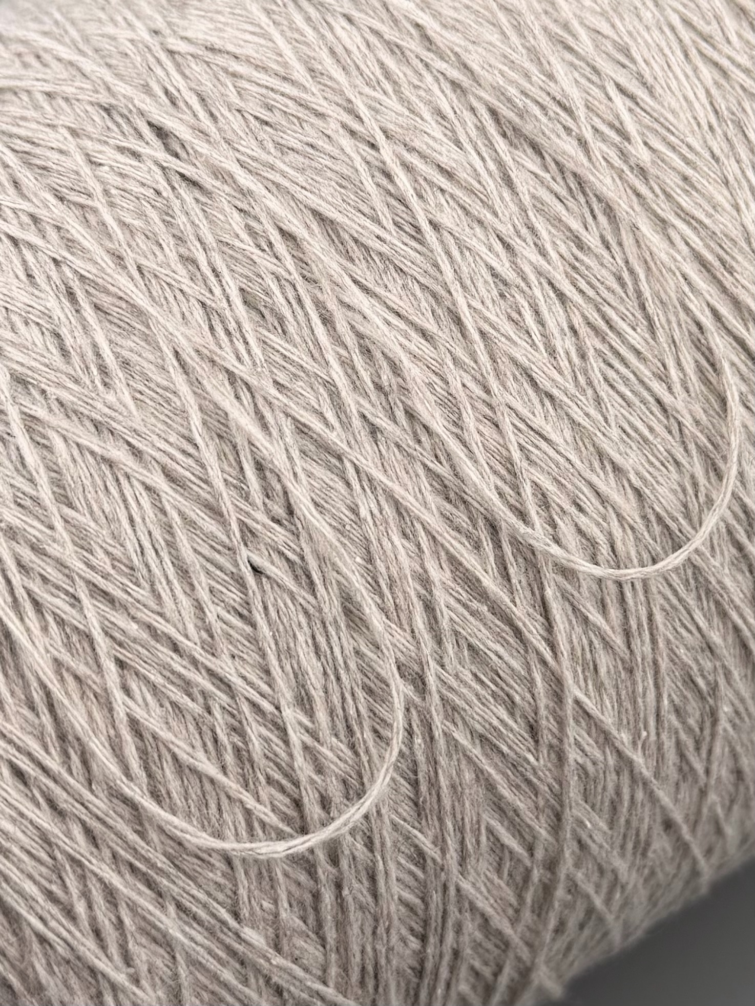 G&G Filati Divino 3/14 – Kaschmir Seide Garn Perlgrau
